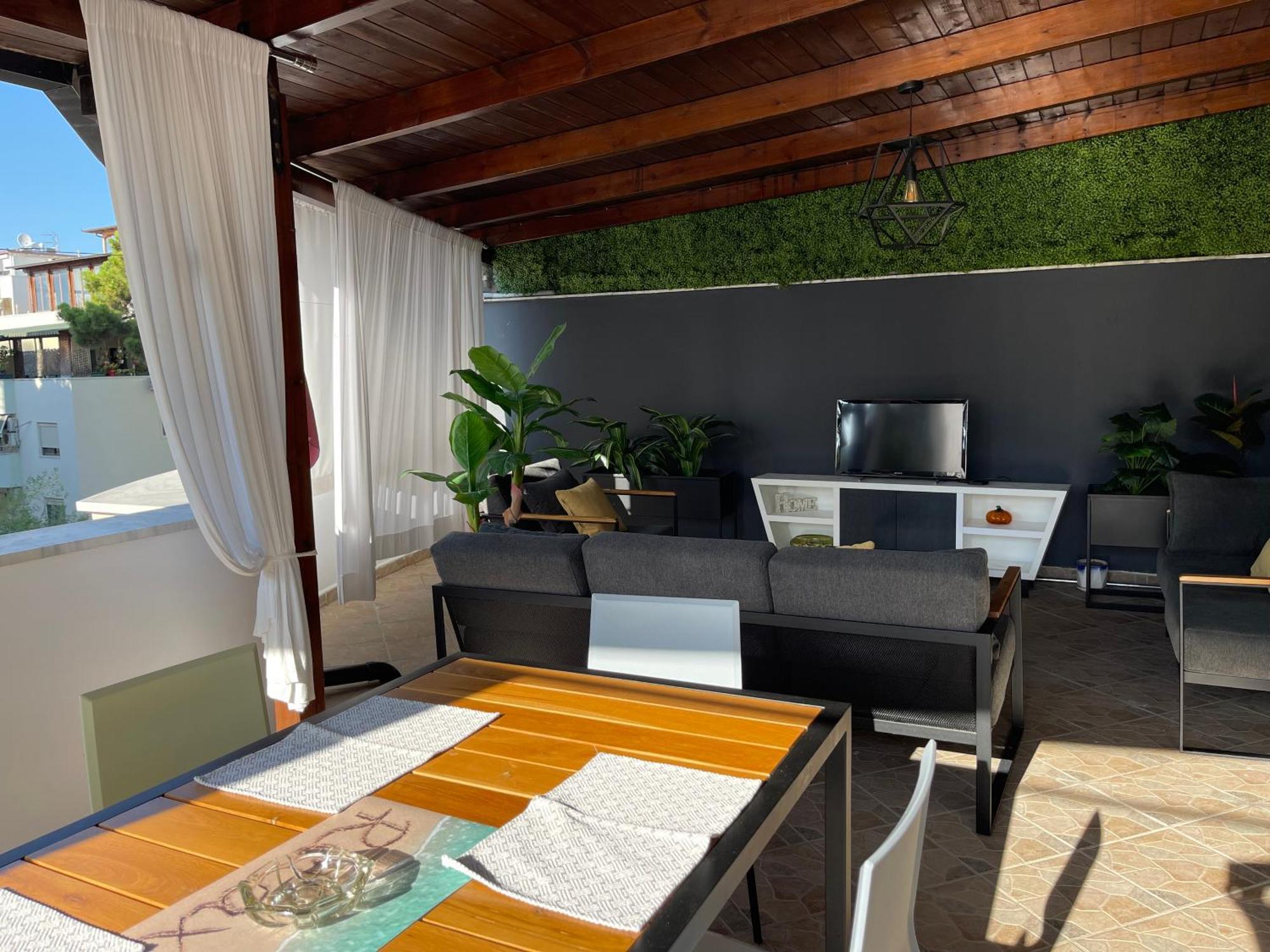 Vacation Vibes - Modern In Golem Near Sea *