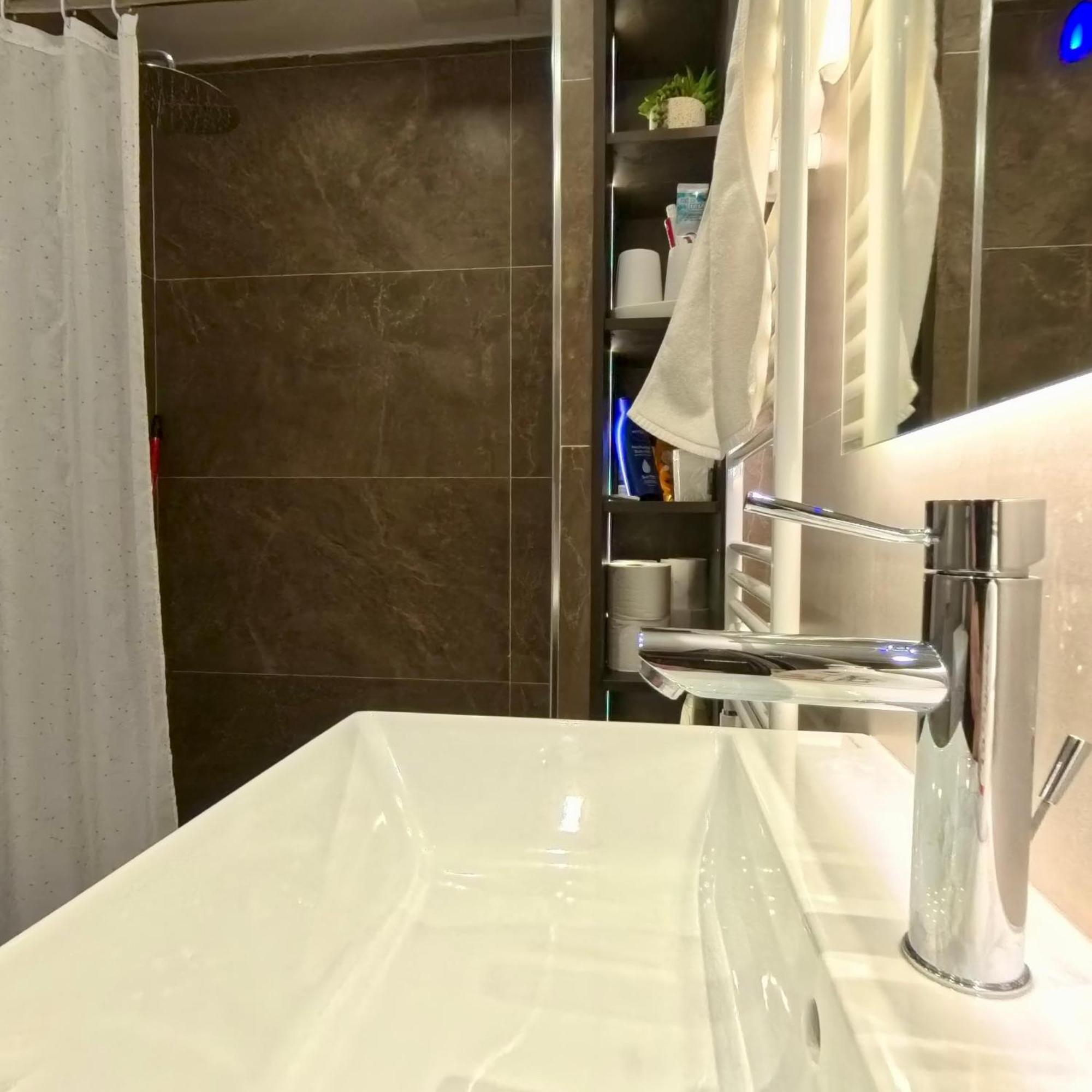 Apartament Vacation Vibes - Modern In Golem Near Sea Golem (Tirana)